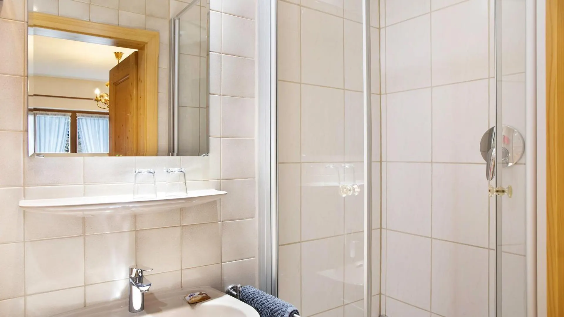 Gaestehaus Arkadia - Ferienwohnung 3 Garmisch-Partenkirchen