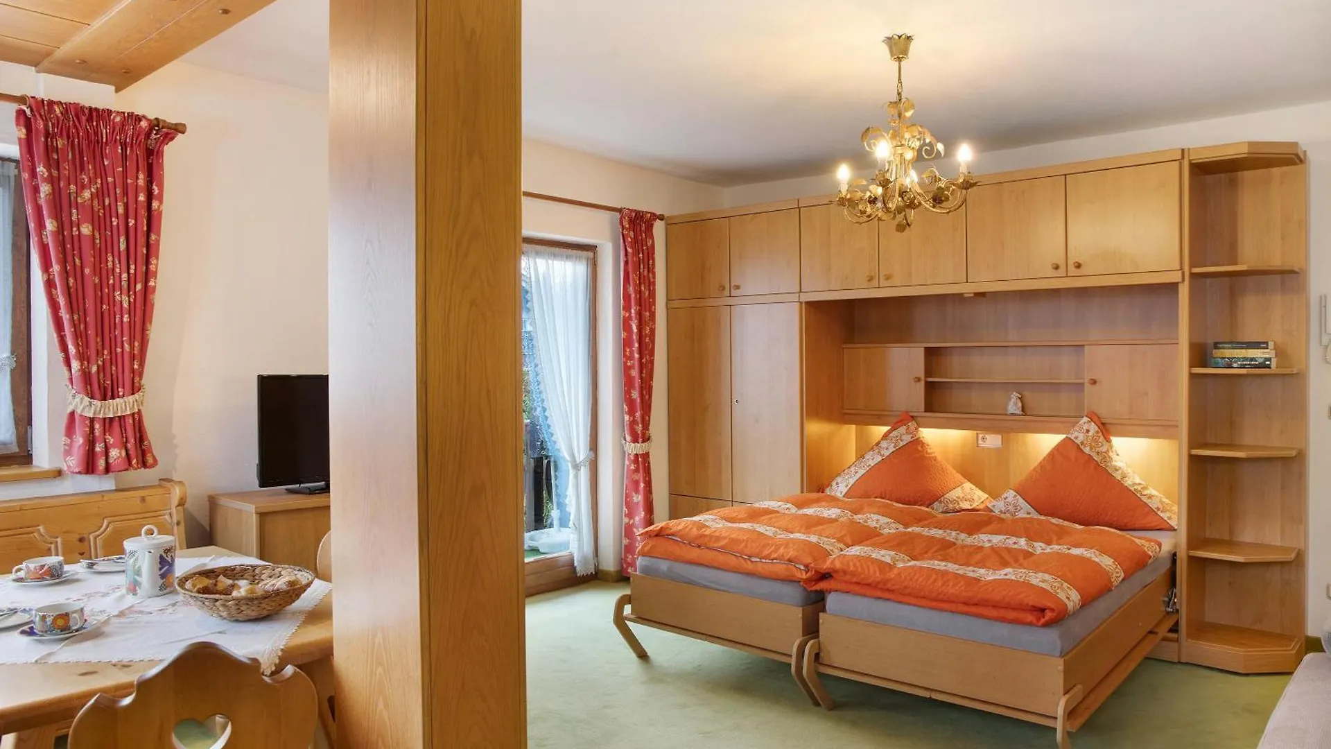 Gaestehaus Arkadia - Ferienwohnung 3 Garmisch-Partenkirchen Apartment